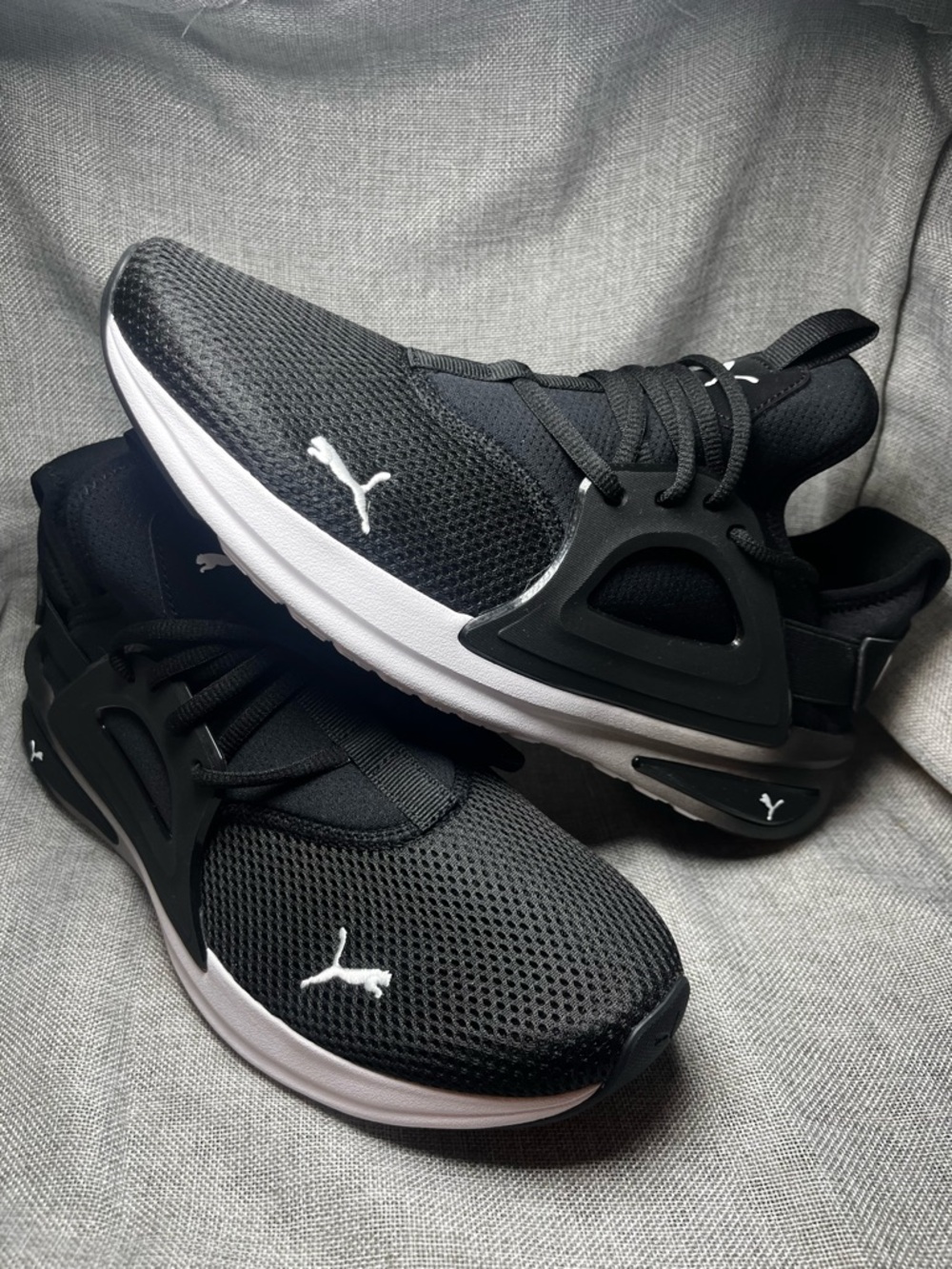 Puma Men’s Black and White Mesh Athletic Sneakers